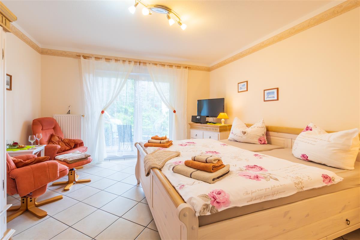 Wohn und Schlafzimmer