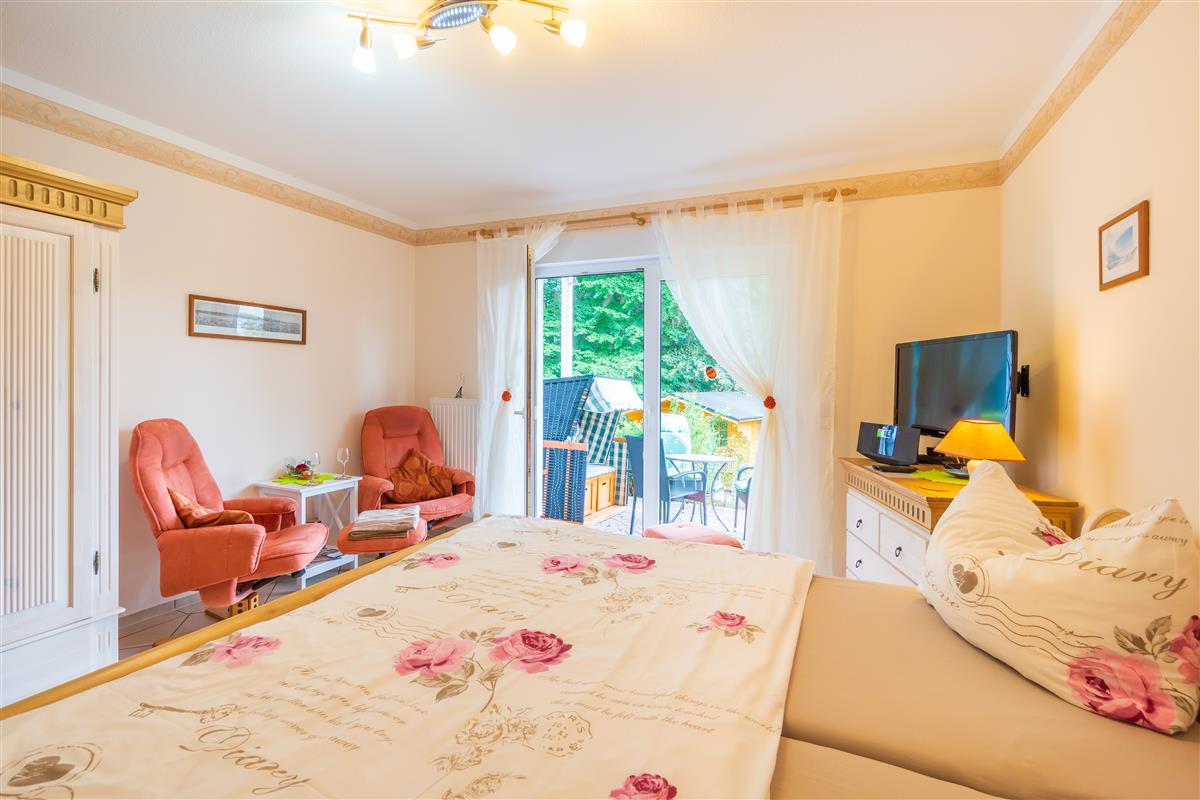 Wohn und Schlafzimmer